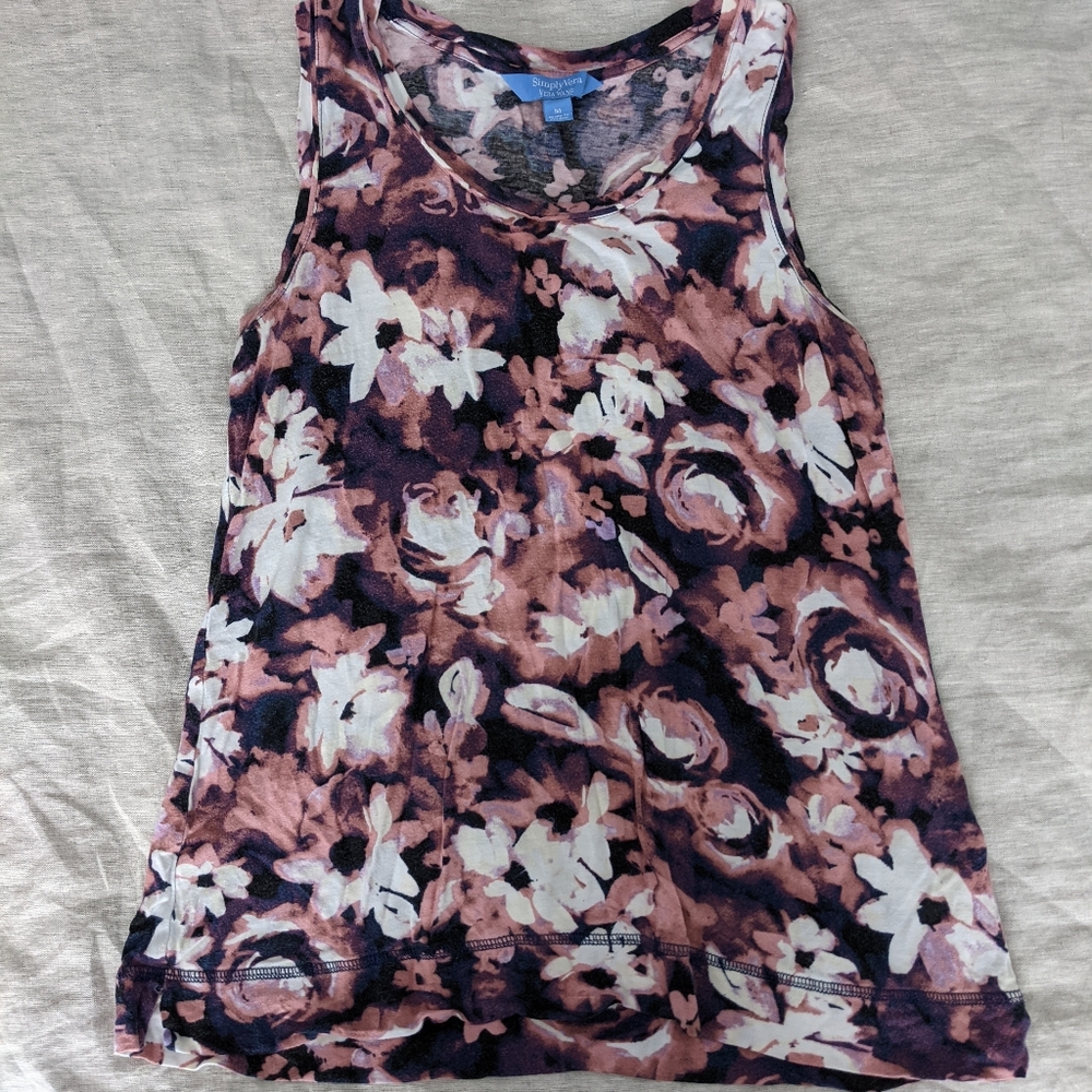Simply Vera tank top